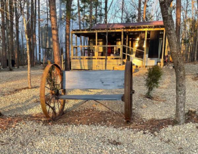 Beavers Box Tiny Cabin Pond Fishing Hot Tub